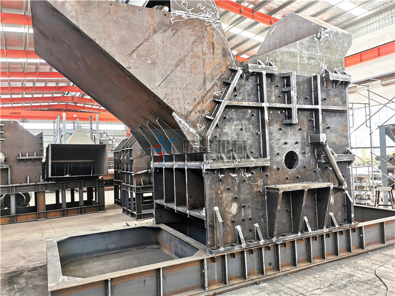 金屬破碎機(jī)主機(jī)
